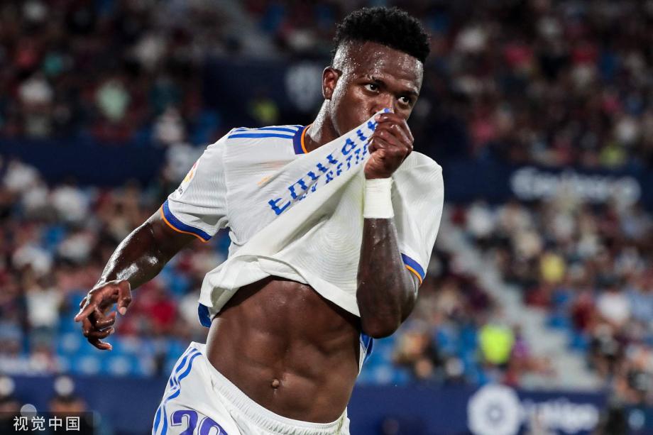 西媒：贝蒂斯与佩莱格里尼达成口头续约协议，新合同至2027年（西媒：佩莱格里尼与贝蒂斯口头达成续约，合约至2027年）