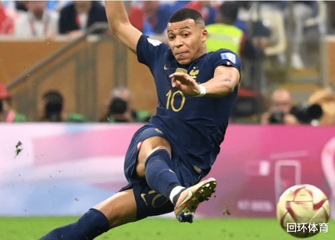 博洛尼亚总监：我们对球队表现满意，但现实地看不认为能争冠（博洛尼亚总监：对球队表现满意，但坦言争冠不现实）